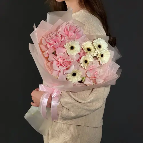 Букет из роз и гербер мини